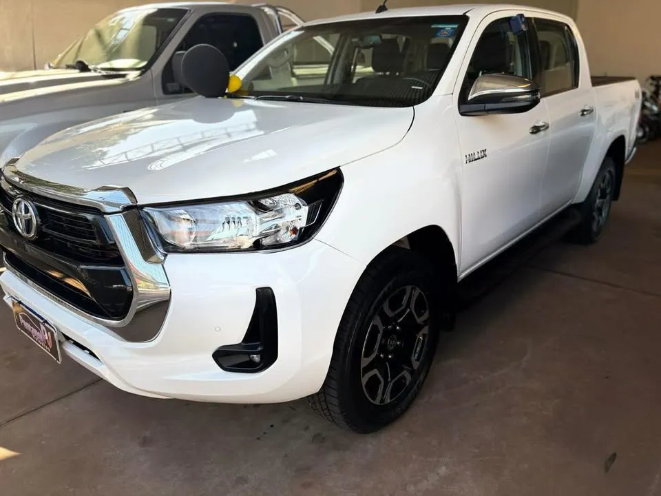 TOYOTA TOYOTA SRV